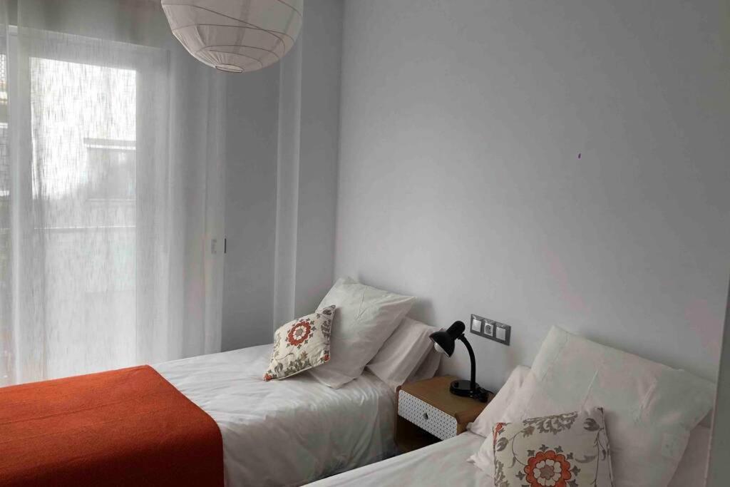 פואנגירולה La Dorada, Sea Side Apartment מראה חיצוני תמונה