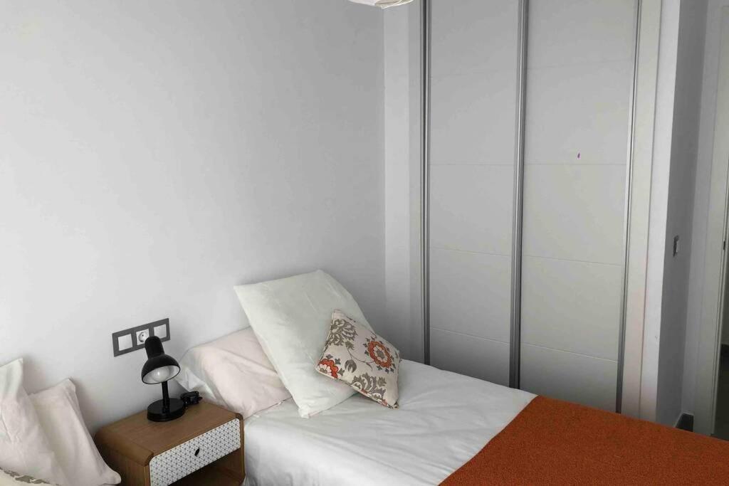 פואנגירולה La Dorada, Sea Side Apartment מראה חיצוני תמונה