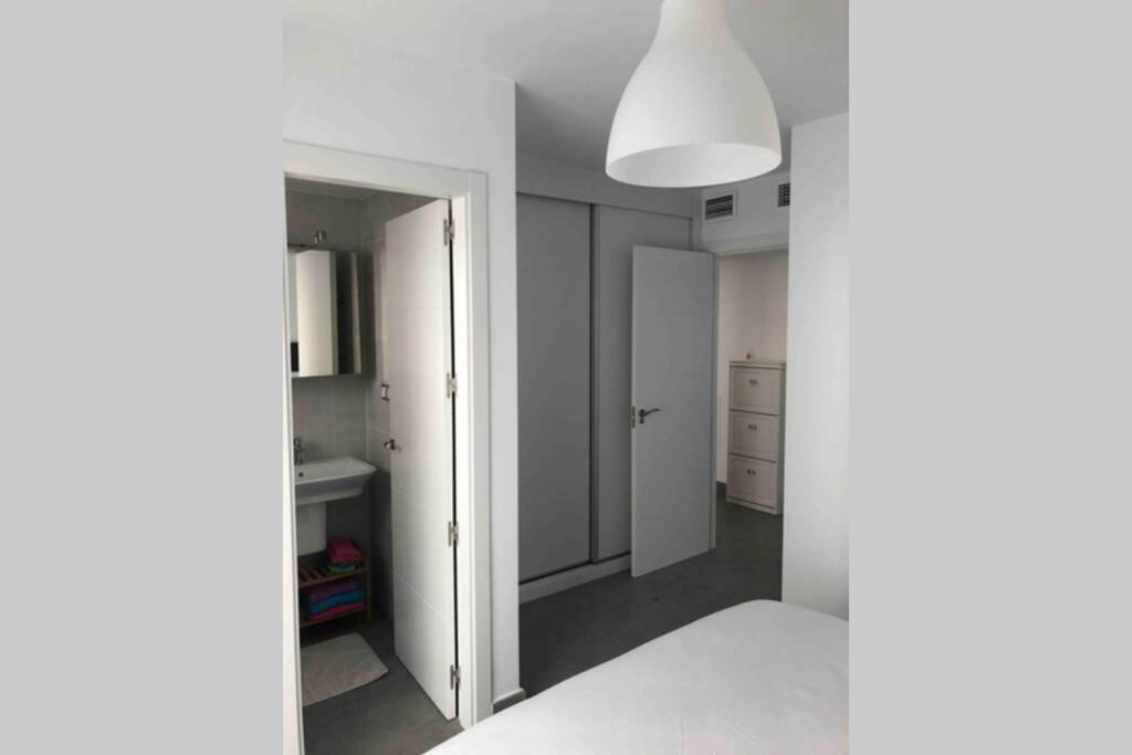 פואנגירולה La Dorada, Sea Side Apartment מראה חיצוני תמונה